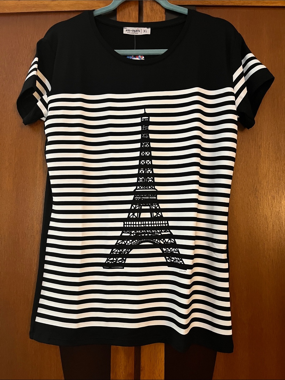 #22 - NWT Traditional French Black & White Striped Tee w/ Eiffel Tower Design
